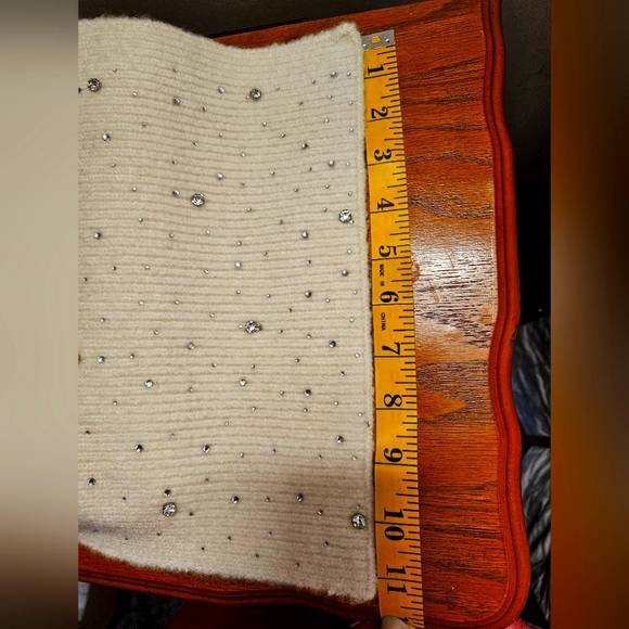 Molly Bracken Cream 64 inch Vintage Scarf with sparkles at both ends - Picture 3 of 5